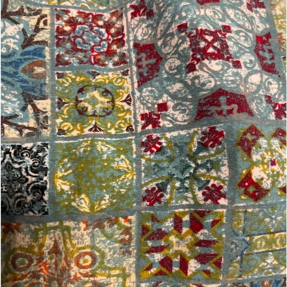 Lularoe women’s leggings.                        Bag 6 - Picture 2 of 3